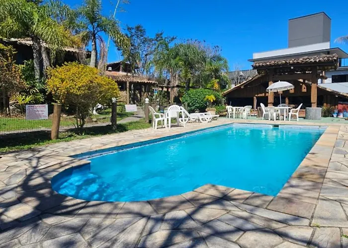 Pousada Meia Lua Praia do Rosa